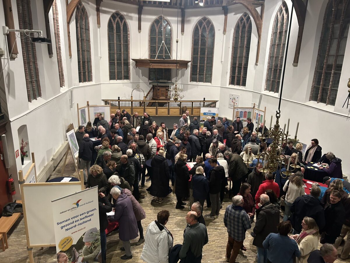 Zonne-energie en waterberging in Oosterblokker