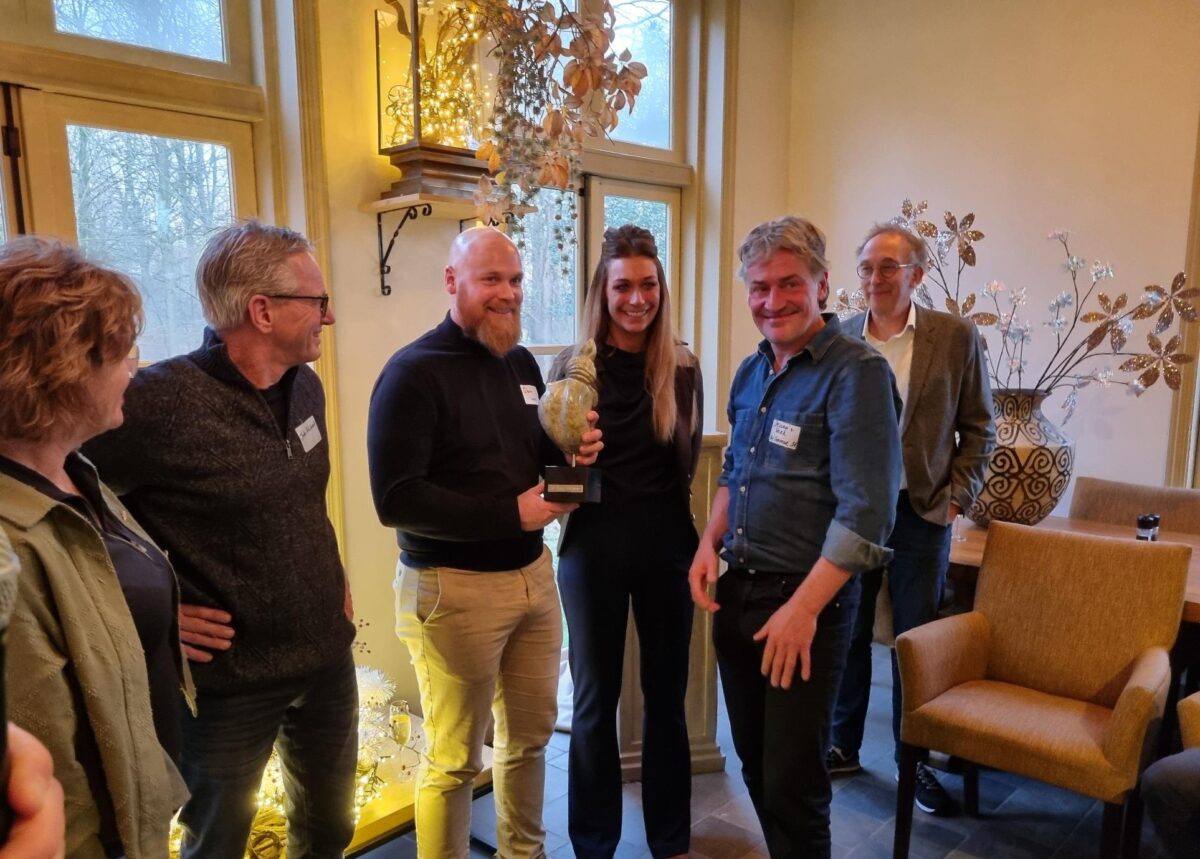 Biologische bollenboeren ontvangen Knoop-prijs